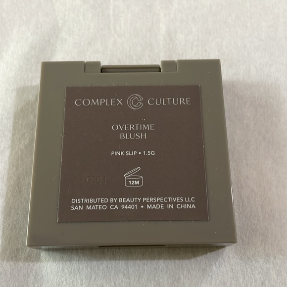 Complex Culture Blush & Eyelid Brush - Picture 5 of 9